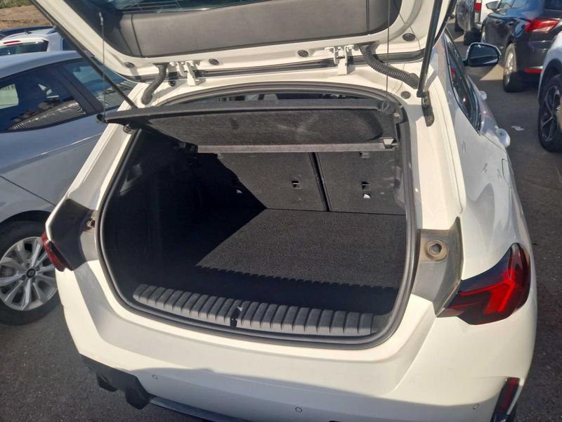 BMW Série 1 (Nouvelle) 118d M Sport Pro GPS JA19 ToitOuv PackPremium