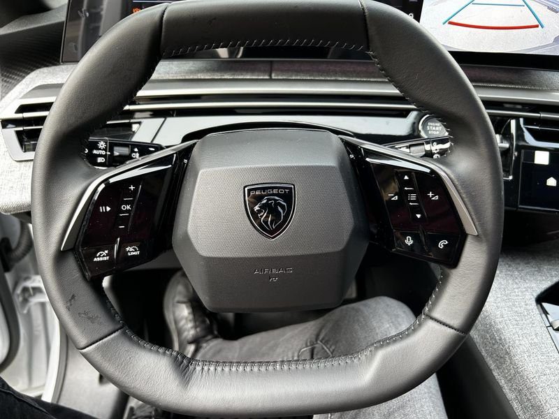 Peugeot 5008 (Nouveau) Hybrid 136 Allure e-DCS6 7pl PackNavigationpano Radar Ar Camera