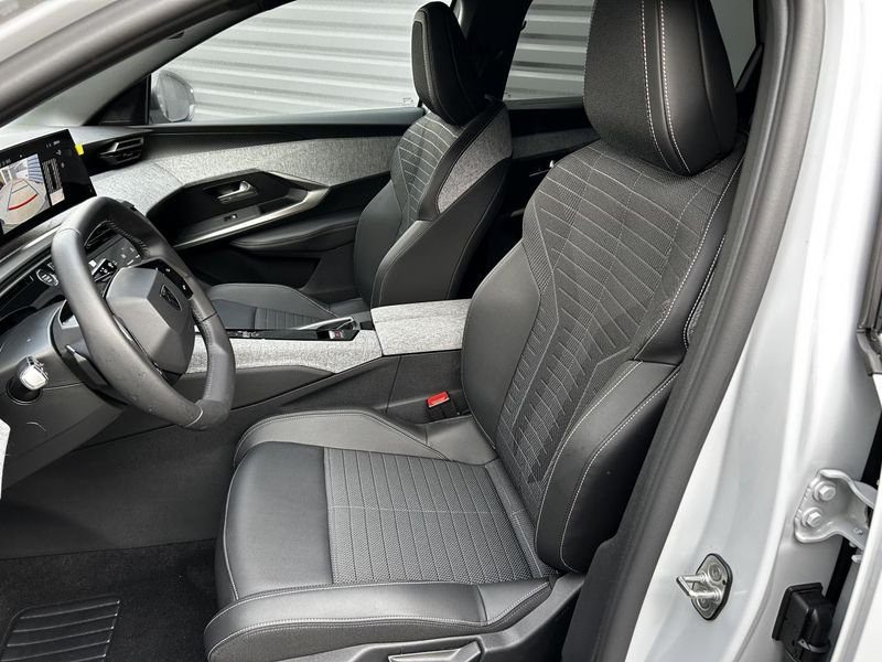 Peugeot 5008 (Nouveau) Hybrid 136 Allure e-DCS6 7pl PackNavigationpano Radar Ar Camera