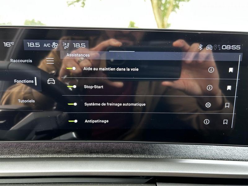 Peugeot 5008 (Nouveau) Hybrid 136 Allure e-DCS6 7pl PackNavigationpano Radar Ar Camera