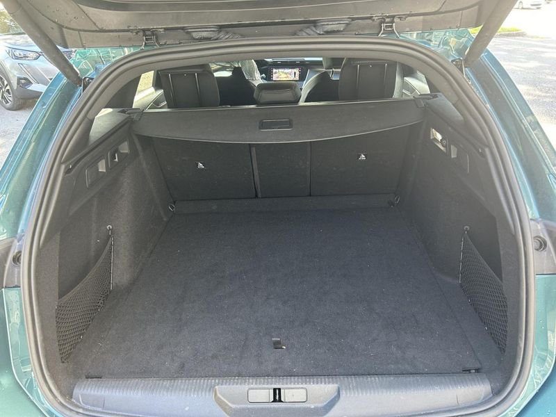 Peugeot 308 SW BlueHDi 130 GT EAT8 GPS ADML HayonElec Focal Camera360