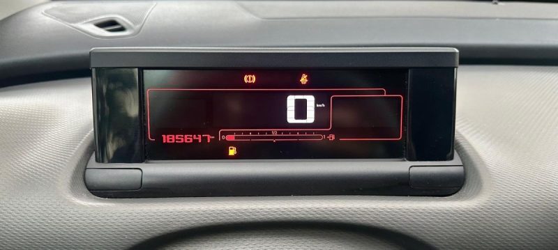 CITROEN C4 CACTUS 1.6 BLUEHDI 100 SHINE **1ÈRE MAIN** 