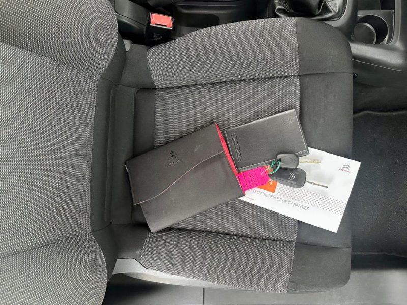 CITROEN C4 CACTUS 1.6 BLUEHDI 100 SHINE **1ÈRE MAIN** 