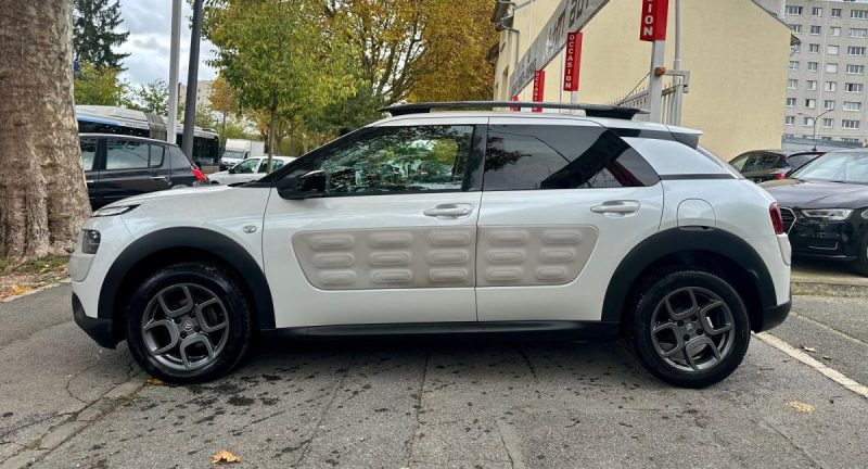 CITROEN C4 CACTUS 1.6 BLUEHDI 100 SHINE **1ÈRE MAIN** 