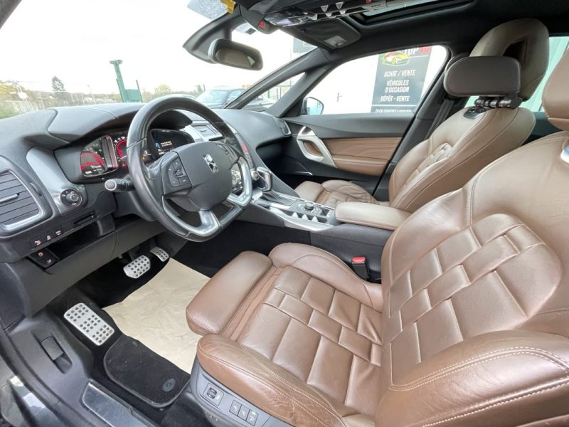 Citroen DS5 2.0 HDi 180ch SoChic EAT6