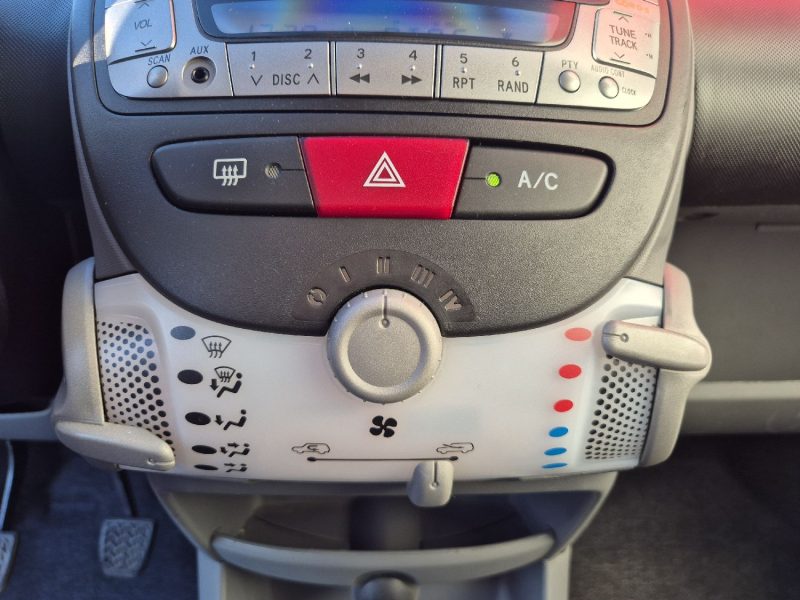 PEUGEOT 107 1.0E 12V URBAN 2010