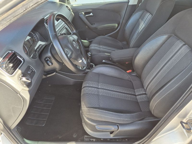 VOLKSWAGEN POLO 1.6 TDI 90CH FAP CONFORTLINE 5P 2013
