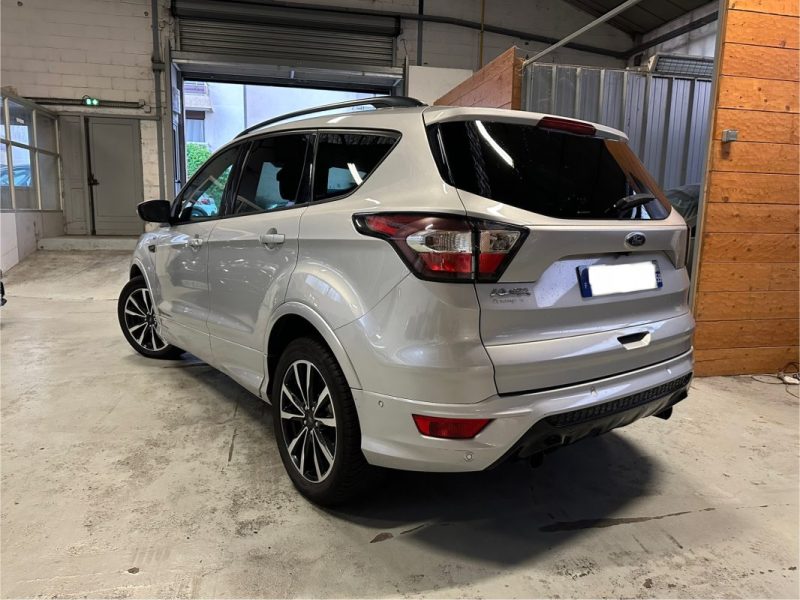 FORD KUGA 2.0 TDCI 150 ST-LINE 2016