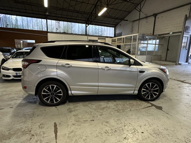 FORD KUGA 2.0 TDCI 150 ST-LINE 2016