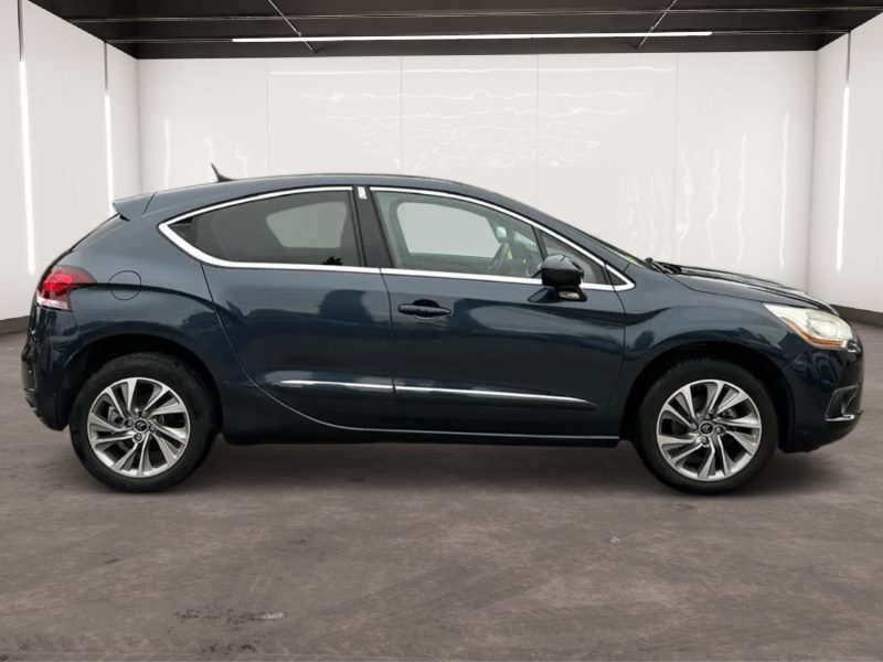 CITROEN DS4 e-HDi 115 Airdream So Chic