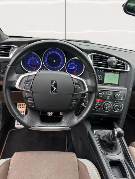 CITROEN DS4 e-HDi 115 Airdream So Chic