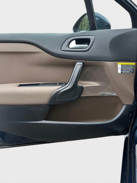 CITROEN DS4 e-HDi 115 Airdream So Chic