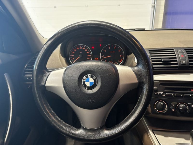 Bmw Série 1 E81 118I - BVA - Intérieur cuir 