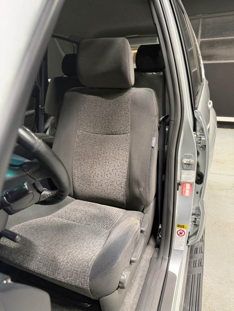 TOYOTA LAND CRUISER KDJ120 3.0 D-4D 2003