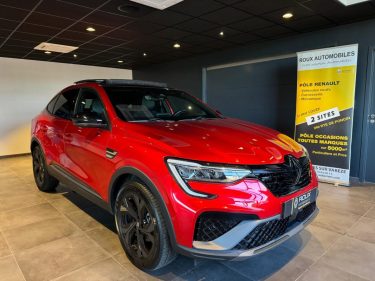 RENAULT ARKANA 1.6 E-TECH HYBRIDE 145 ENGINEERED / TOIT OUVRANT / PACK LOOK GRIS / ROUE DE SECOURS  2023
