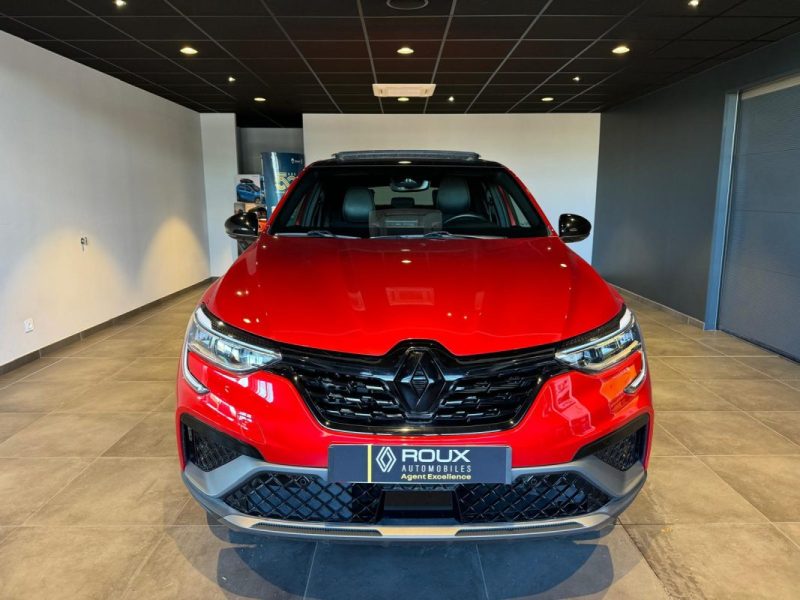 RENAULT ARKANA 1.6 E-TECH HYBRIDE 145 ENGINEERED / TOIT OUVRANT / PACK LOOK GRIS / ROUE DE SECOURS  2023