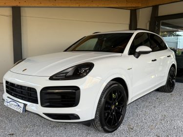 PORSCHE CAYENNE E-HYBRID 462 CV