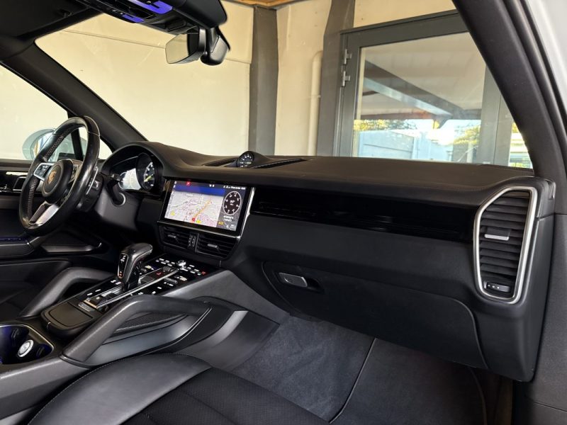 PORSCHE CAYENNE E-HYBRID 462 CV