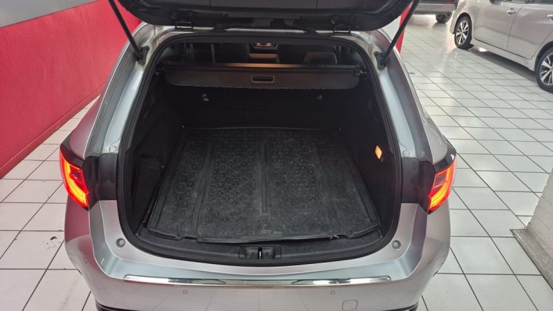 TOYOTA COROLLA TOURING SPORTS 184CV DYNAMIC BUSINESS/1 ERE MAIN/TVA RECUP 2023