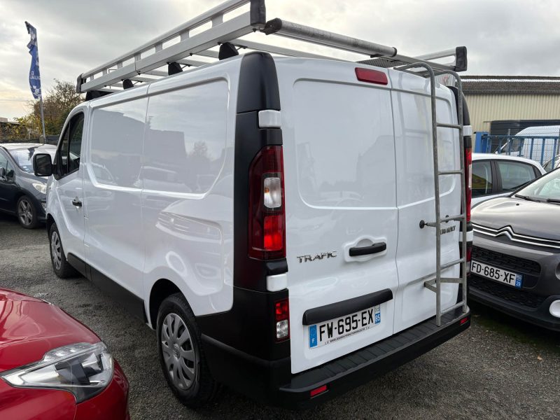 RENAULT TRAFIC L1H1 1200 2.0 DCI 120CH CONFORT E6 2020