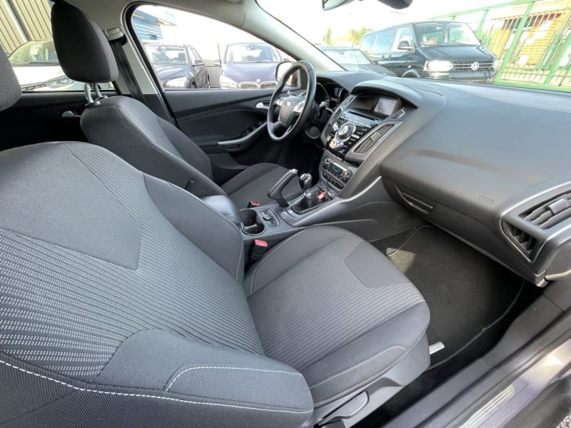 Ford Focus SW 1.6 EcoBoost 150ch Titanium 1ere Main