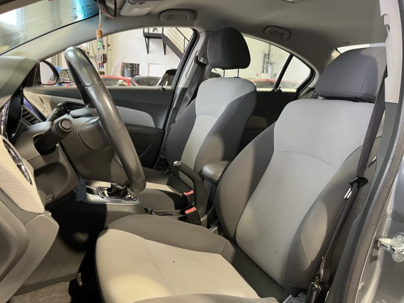 CHEVROLET CRUZE 2.0 VCDI 150 LT ÉCRAN TACTILE  / CLIM AUTO