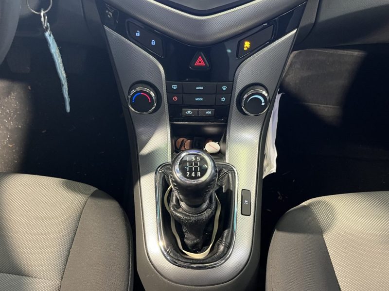 CHEVROLET CRUZE 2.0 VCDI 150 LT ÉCRAN TACTILE  / CLIM AUTO