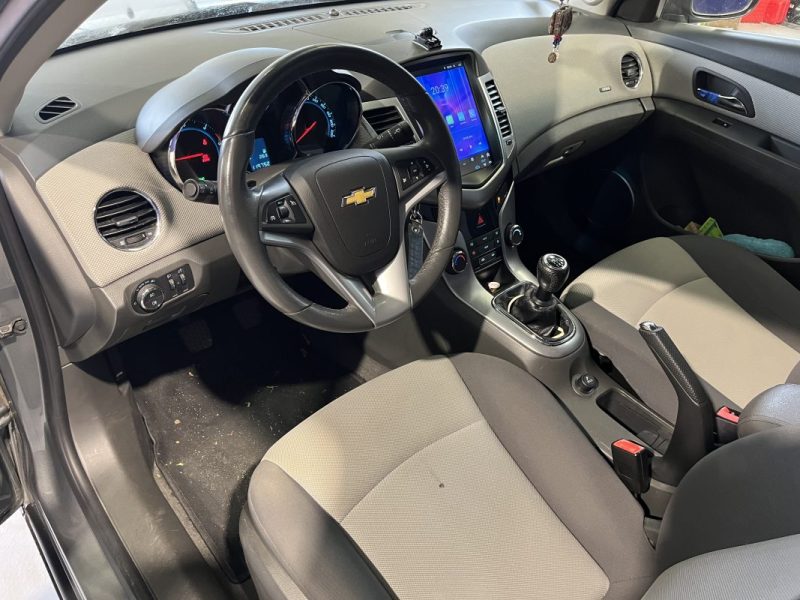 CHEVROLET CRUZE 2.0 VCDI 150 LT ÉCRAN TACTILE  / CLIM AUTO