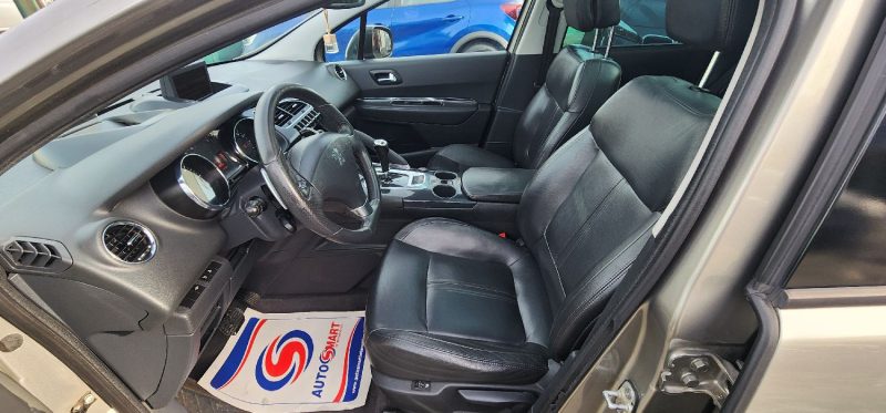 PEUGEOT 3008 MONOSPACE 1.6 HDI  FELINE