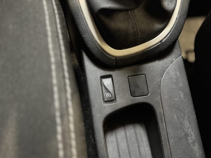 RENAULT CLIO 4 1.2 16v 75ch Authentique / DISTRI OK / SUIVI COMPLET