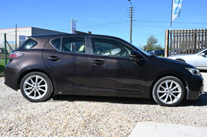 LEXUS CT200H 136CH PASSION TOIT OUVRANT 05/2011