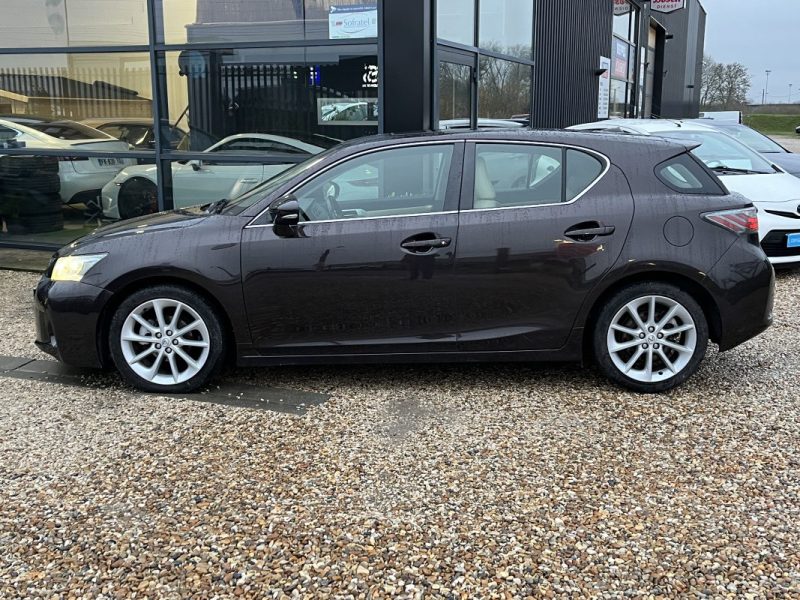 LEXUS CT200H 136CH PASSION TOIT OUVRANT 05/2011