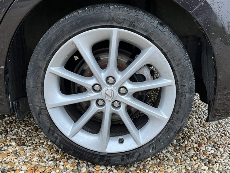 LEXUS CT200H 136CH PASSION TOIT OUVRANT 05/2011