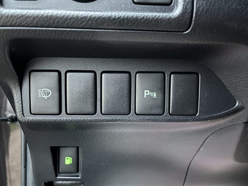 LEXUS CT200H 136CH PASSION TOIT OUVRANT 05/2011