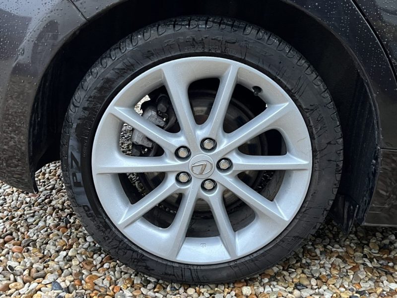 LEXUS CT200H 136CH PASSION TOIT OUVRANT 05/2011