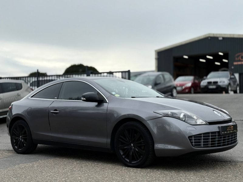 RENAULT LAGUNA III COUPE 2.0 DCI 180CH GT 400NM 4CONTROL