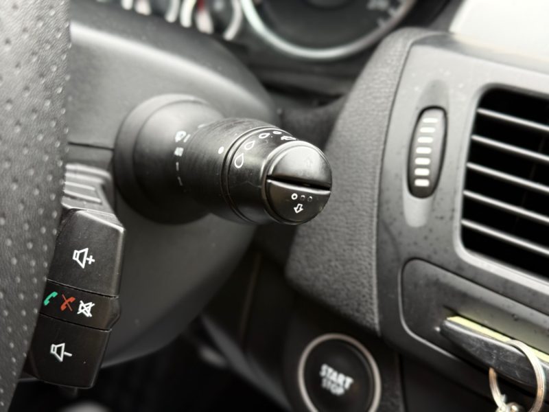 RENAULT LAGUNA III COUPE 2.0 DCI 180CH GT 400NM 4CONTROL