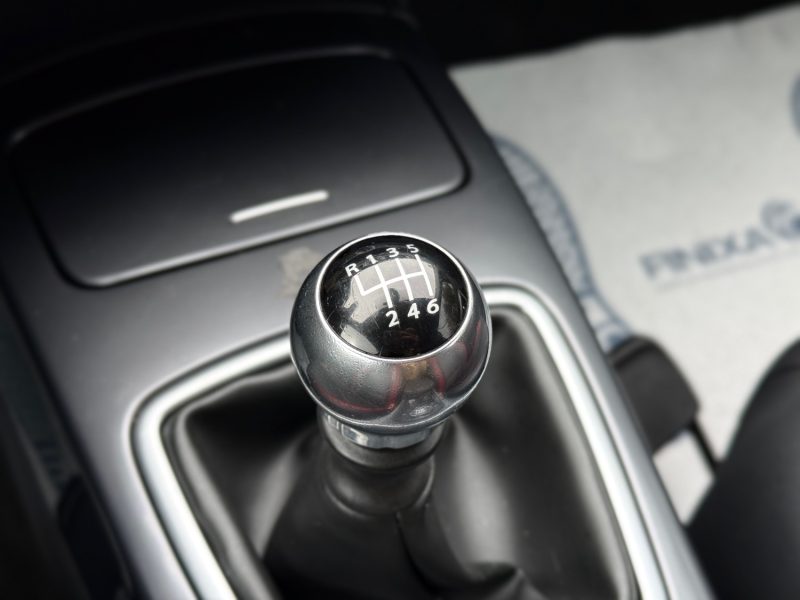 RENAULT LAGUNA III COUPE 2.0 DCI 180CH GT 400NM 4CONTROL