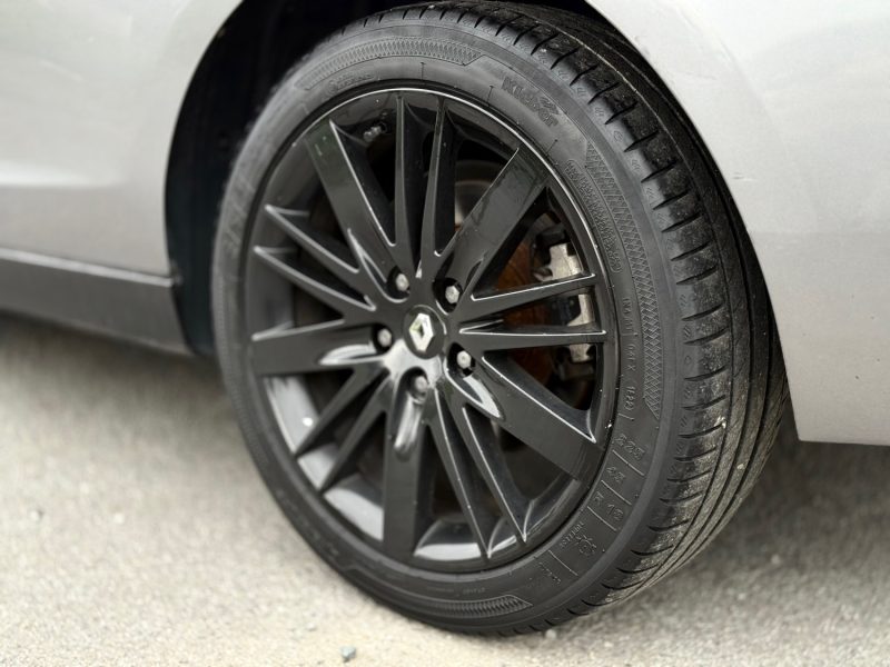 RENAULT LAGUNA III COUPE 2.0 DCI 180CH GT 400NM 4CONTROL