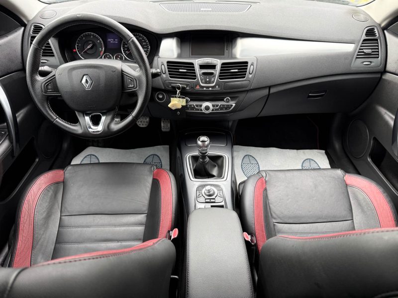 RENAULT LAGUNA III COUPE 2.0 DCI 180CH GT 400NM 4CONTROL