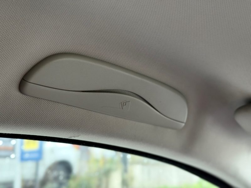 RENAULT LAGUNA III COUPE 2.0 DCI 180CH GT 400NM 4CONTROL