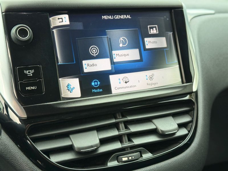 PEUGEOT 208 1.6 VTI 120CH BVM5 ALLURE PACK, - Écran tactile /Bluetooth /Radar/ Révisée & Garantie 
