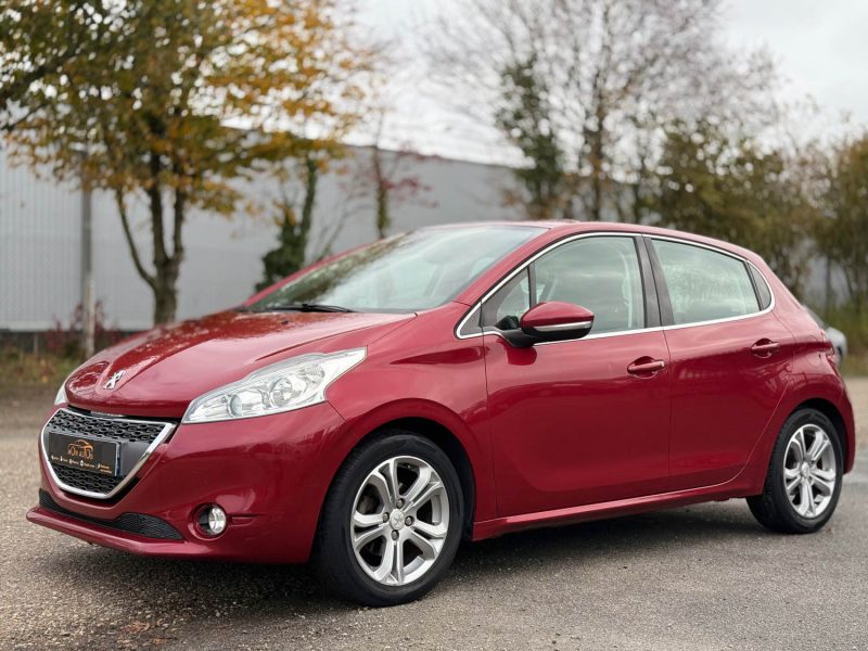 PEUGEOT 208 1.6 VTI 120CH BVM5 ALLURE PACK, - Écran tactile /Bluetooth /Radar/ Révisée & Garantie 