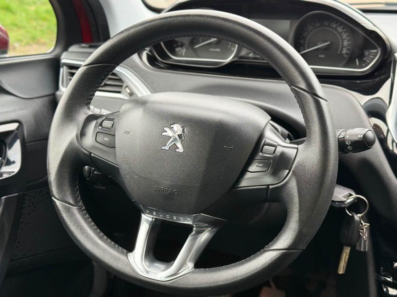 PEUGEOT 208 1.6 VTI 120CH BVM5 ALLURE PACK, - Écran tactile /Bluetooth /Radar/ Révisée & Garantie 