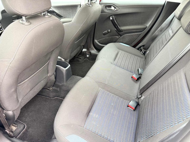 PEUGEOT 208 1.6 VTI 120CH BVM5 ALLURE PACK, - Écran tactile /Bluetooth /Radar/ Révisée & Garantie 