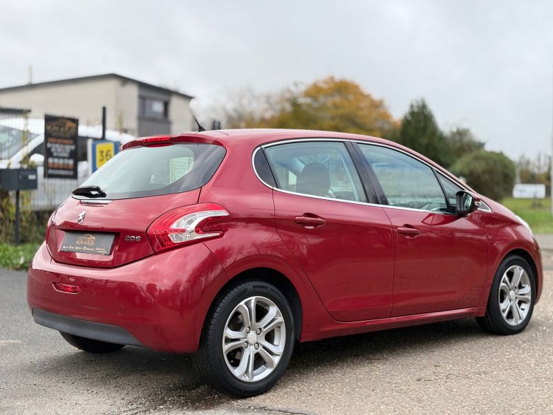 PEUGEOT 208 1.6 VTI 120CH BVM5 ALLURE PACK, - Écran tactile /Bluetooth /Radar/ Révisée & Garantie 