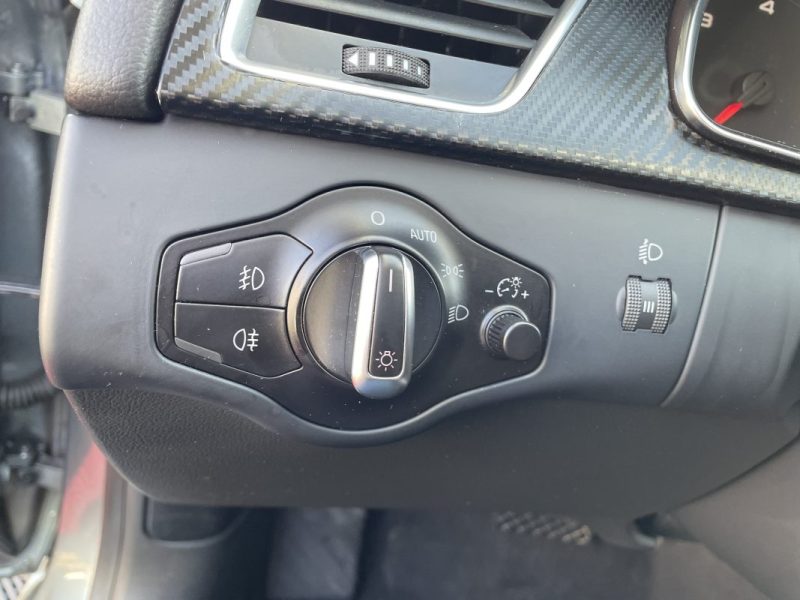 AUDI A5 2.0 TDI 143 AMBIENTE MULTITRONIC  GARANTIE 3/12 MOIS 2009