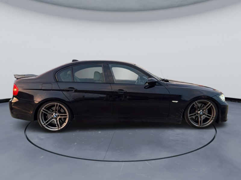 B.M.W. SERIE 3 330I PREMIERE BA 2006