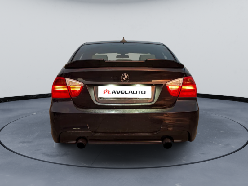 B.M.W. SERIE 3 330I PREMIERE BA 2006