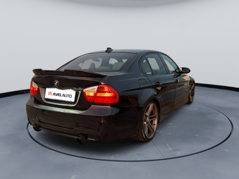 B.M.W. SERIE 3 330I PREMIERE BA 2006